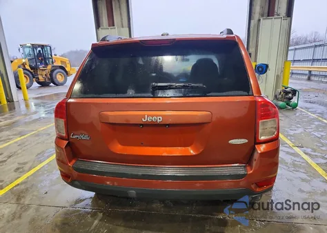 2012 Jeep Compass Latitude z USA, uszkodzony, nr VIN 1C4NJCEA0CD601184